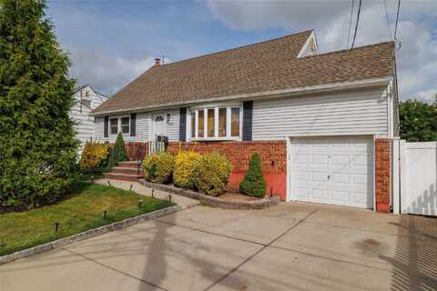 2157 Roosevelt Avenue, East Meadow, NY 11554