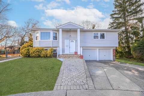 7 Felms Court, Bethpage, NY 11714