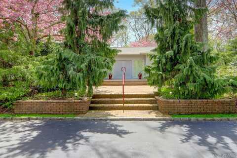 4 Old Homestead Road, Port Jefferson, NY 11777
