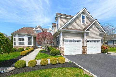 64 Wake-Robin Lane, Aquebogue, NY 11931