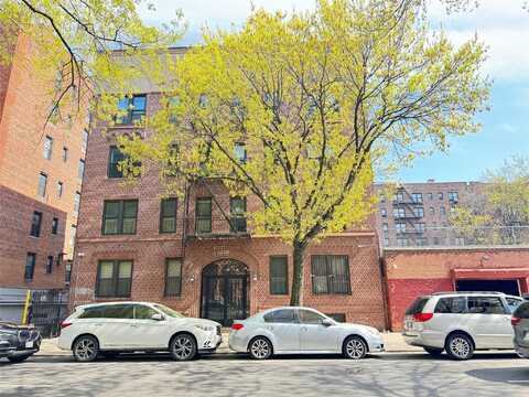 132-30 Sanford Avenue, Flushing, NY 11355