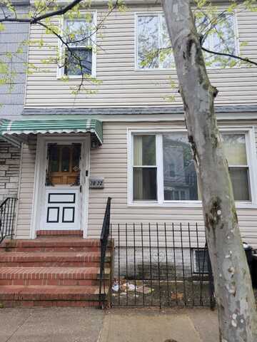 70-22 69th Street, Glendale, NY 11385