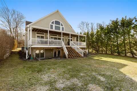 798 Sound Shore Road, Jamesport, NY 11947