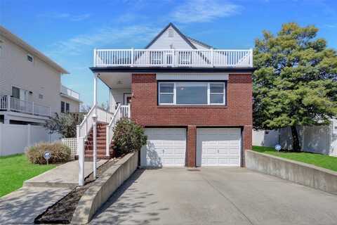 565 E Hudson Street, Long Beach, NY 11561