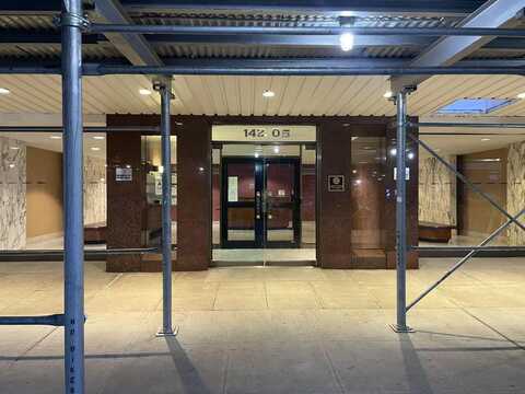 142-05 Roosevelt Avenue, Flushing, NY 11354