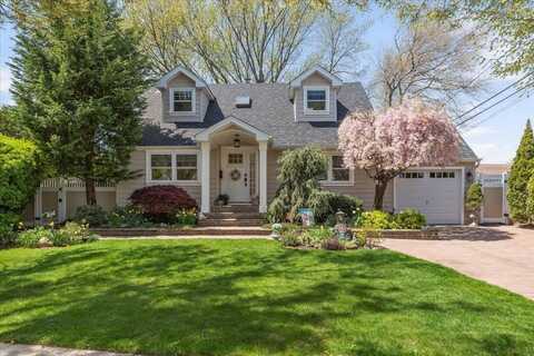 6 Nancy Lane, Hicksville, NY 11801