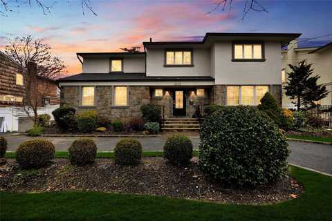 1013 South End Woodmere south end, Woodmere, NY 11598