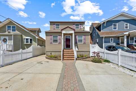 55 West Avenue, Lawrence, NY 11559