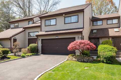 48 The Glen, Glen Head, NY 11545