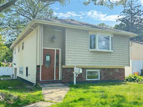 38 Moffitt Boulevard, East Islip, NY 11730