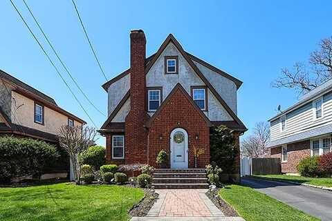 1642 Wales Avenue, Baldwin, NY 11510
