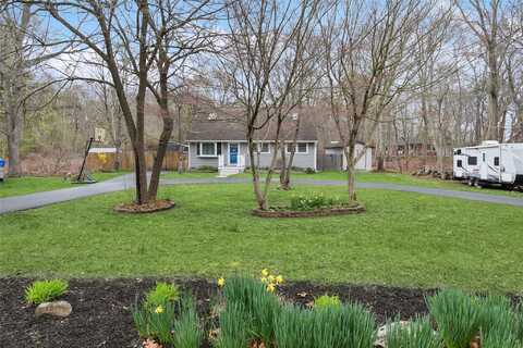 113 Ridge Road, Ridge, NY 11961