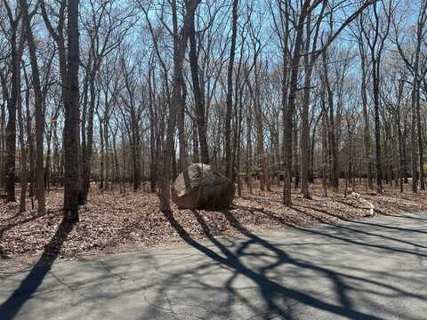 58 Talmage Farm Lane, East Hampton, NY 11937