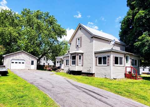 9 Locust Street, Madison, ME 04950