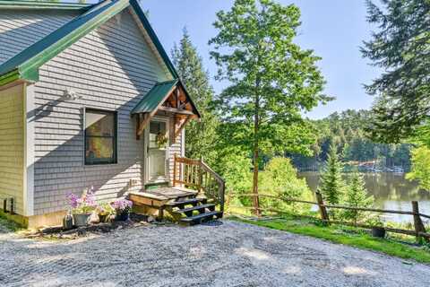 18 Boulder Way, Norway, ME 04268