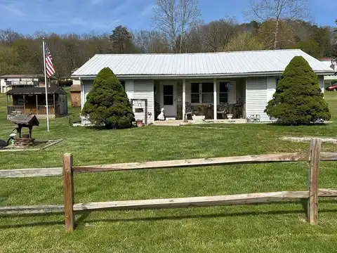 54 Baby Farms Rd, PETERSTOWN, WV 24963