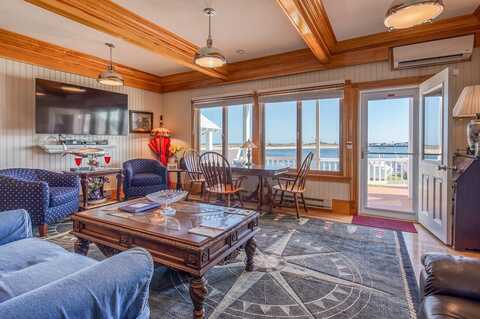 47 E Chop Drive unit: #1, Oak Bluffs, MA 02557