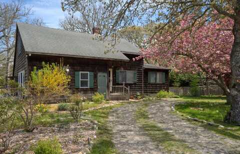 9 Sampson Avenue, Edgartown, MA 02539