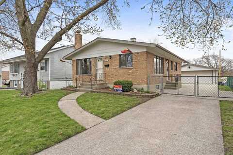 921 Highland Avenue, Thornton, IL 60476