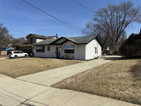 19 Sheridan Street, Elgin, IL 60123