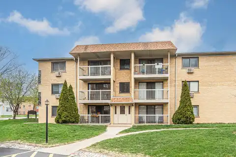 245 N Smith Street, Palatine, IL 60067