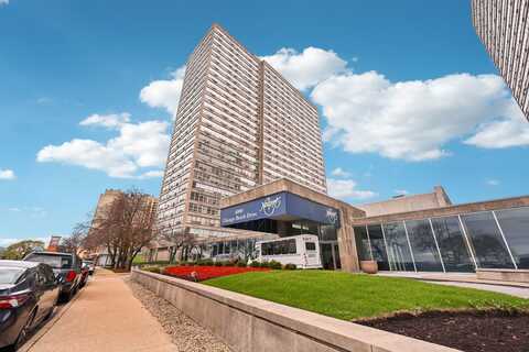 4800 S Chicago Beach Drive, Chicago, IL 60615