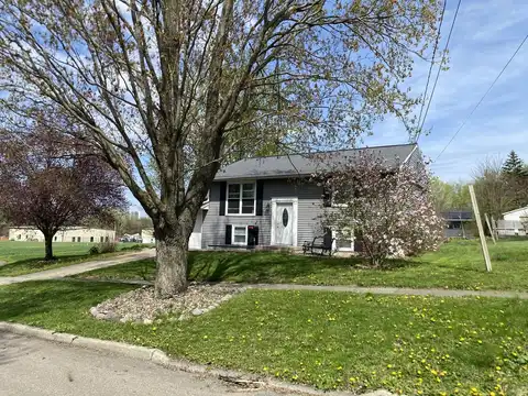 1323 Ewing Street, Bloomington, IL 61701