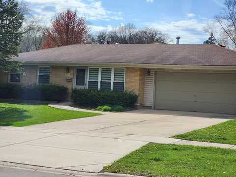700 Brewster Lane, Schaumburg, IL 60193