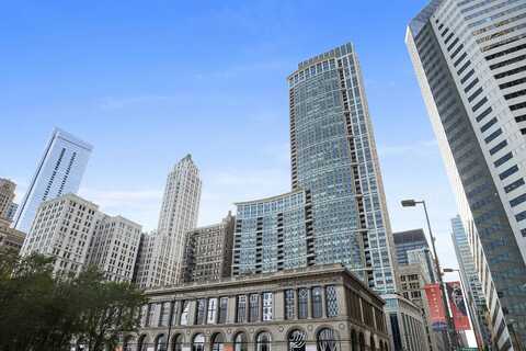 130 N Garland Court, Chicago, IL 60602