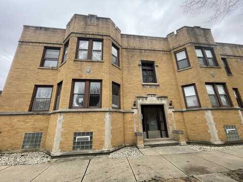 3217 W Balmoral Avenue, Chicago, IL 60625