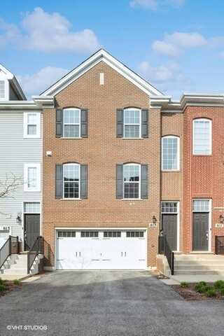 813 Paisley Court, Naperville, IL 60540