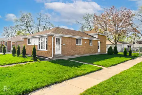 318 Virginia Street, Bensenville, IL 60106
