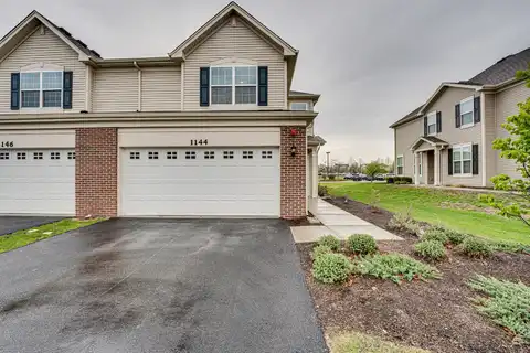 1144 Hawk Hollow Drive, Yorkville, IL 60560