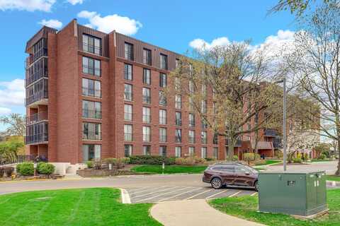 123 Acacia Drive, Indian Head Park, IL 60525