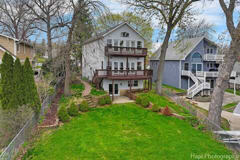 9 Lakeside Lane, Fox Lake, IL 60020