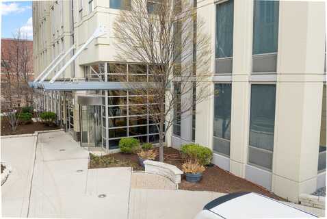 720 N Larrabee Street, Chicago, IL 60654