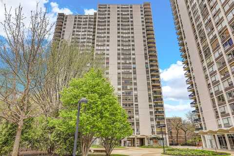 1460 N Sandburg Terrace, Chicago, IL 60610