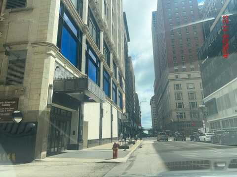 8 W Monroe Street, Chicago, IL 60603