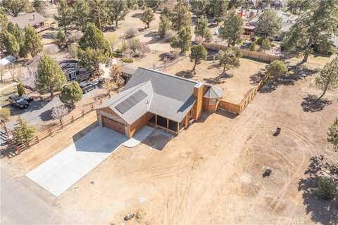 223 Dixie Lee Lane Lane, Sugarloaf, CA 92386