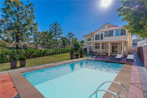 429 Somerset Cir., Corona, CA 92879