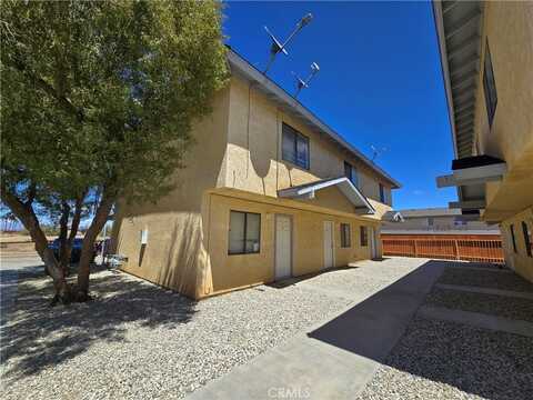 8318 Dogbane Avenue, California City, CA 93505