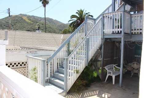 320 Metropole Avenue, Avalon, CA 90704