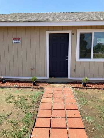 209 S Magnolia Avenue, Farmersville, CA 93223