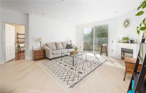 5703 Laurel Canyon Boulevard, Valley Village, CA 91607
