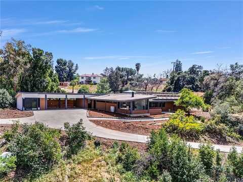 15495 Washington Street, Riverside, CA 92506