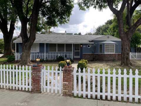 5250 Alhama Drive, Woodland Hills, CA 91364