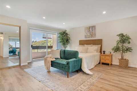 2700 Cahuenga Boulevard E, Los Angeles, CA 90068