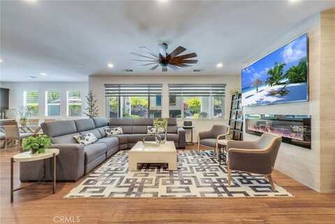 11927 Bunting Circle, Corona, CA 92883