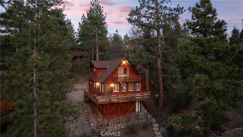 411 Dixie Lee Lane, Sugarloaf, CA 92386