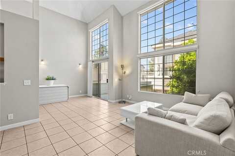 11150 Glenoaks Boulevard, Pacoima, CA 91331